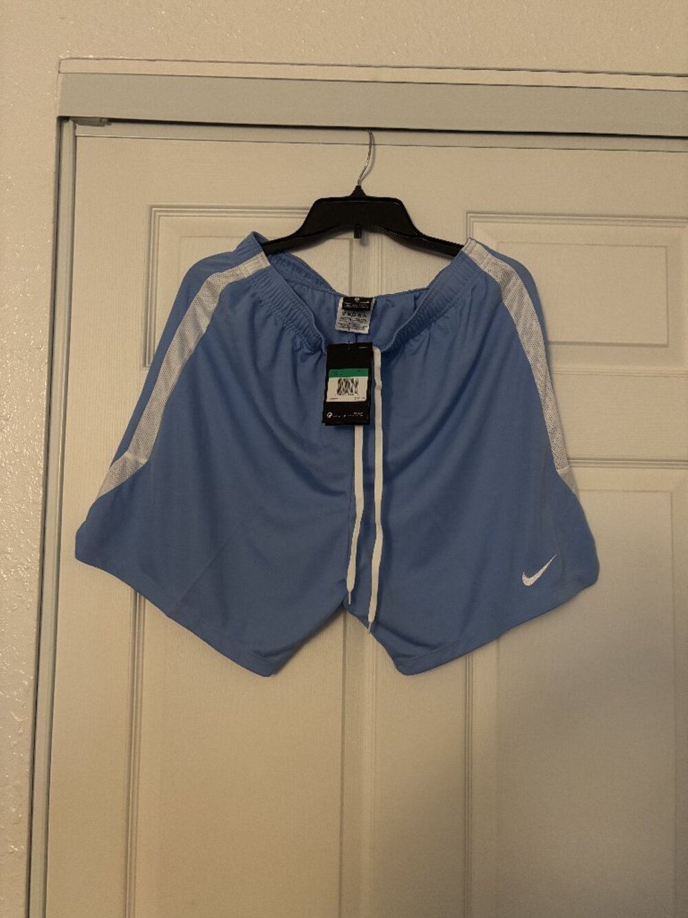 Ligt blue & whit men's basketball shorts